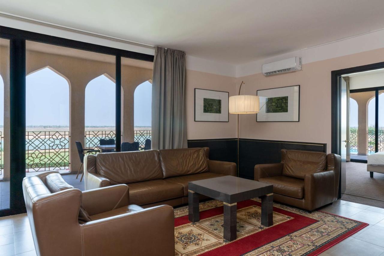 Radisson Blu Hotel NʼDjamena エクステリア 写真