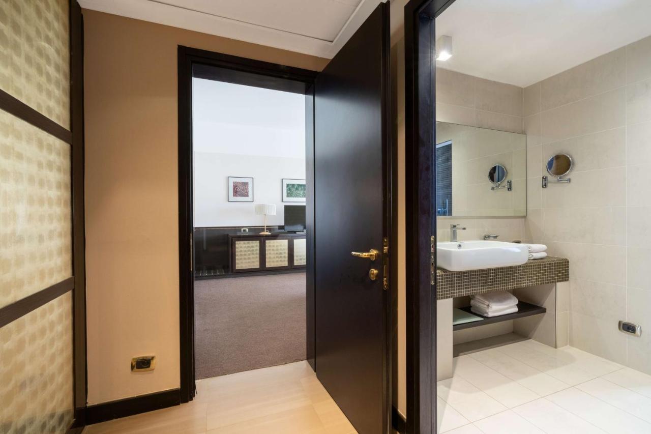 Radisson Blu Hotel NʼDjamena エクステリア 写真