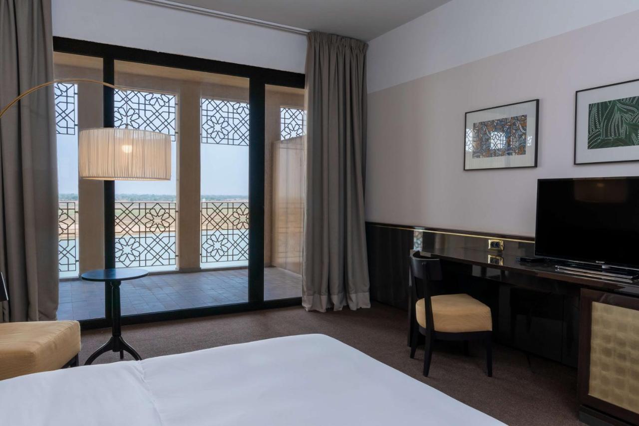 Radisson Blu Hotel NʼDjamena エクステリア 写真