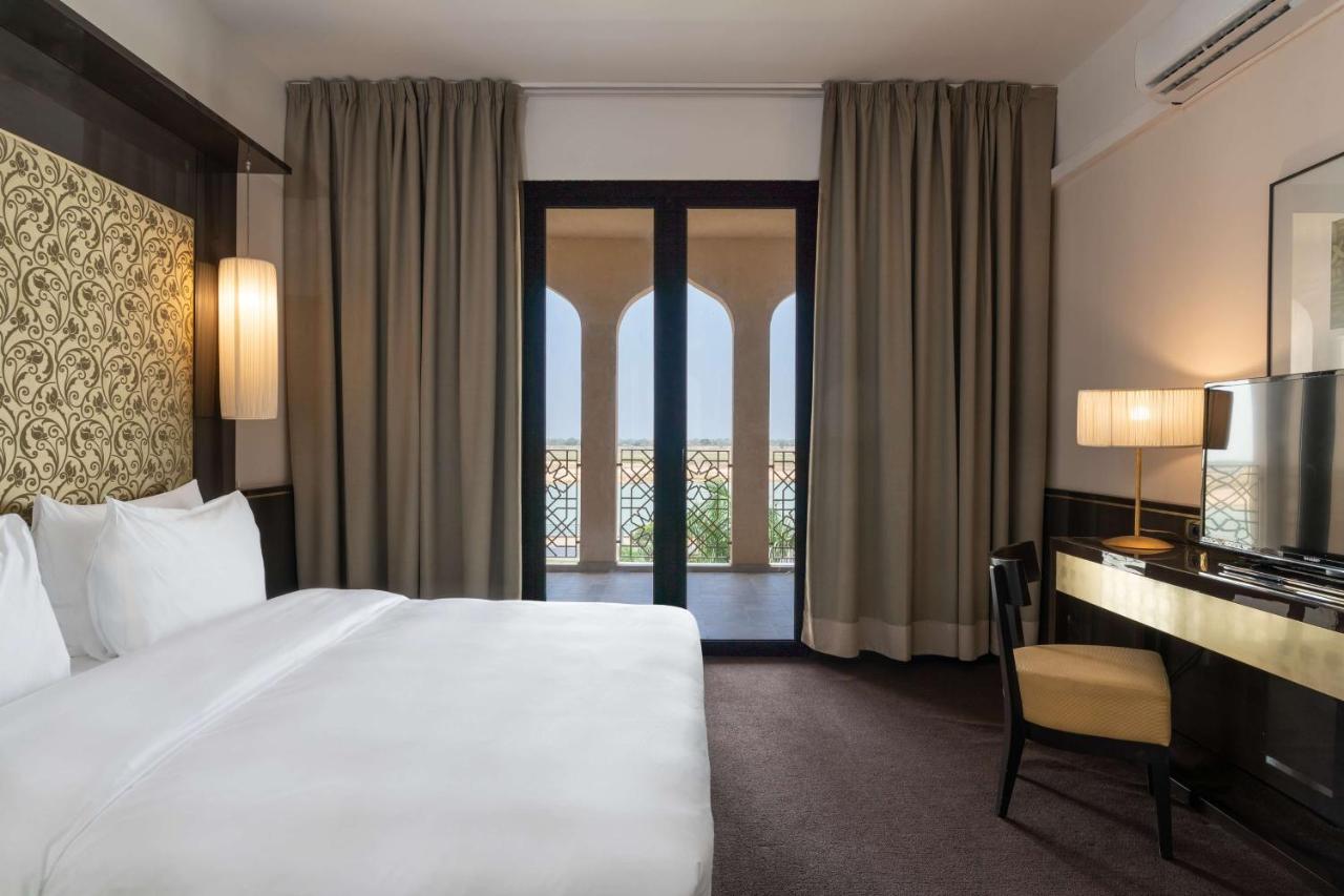 Radisson Blu Hotel NʼDjamena エクステリア 写真