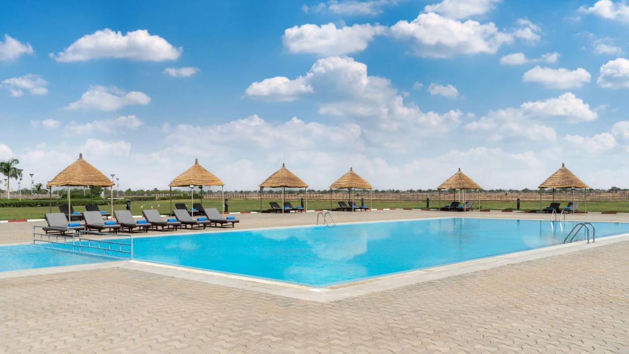 Radisson Blu Hotel NʼDjamena エクステリア 写真