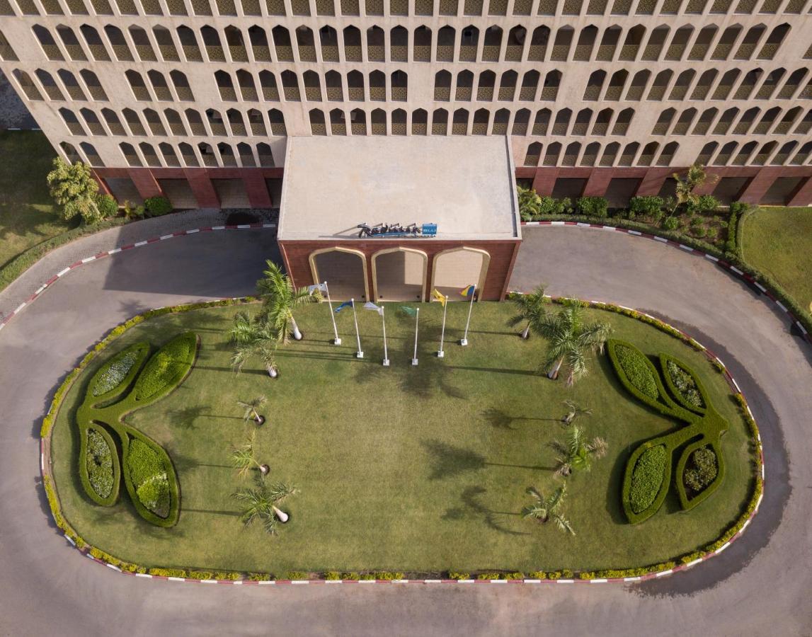 Radisson Blu Hotel NʼDjamena エクステリア 写真
